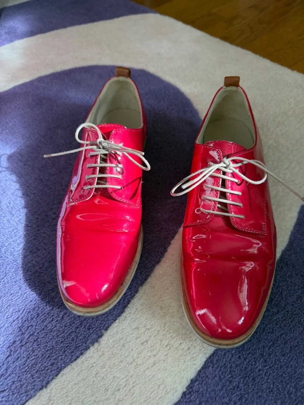 Agl Women's‎ Patent Leather Lace-Up Flats in Bright Fuchsia